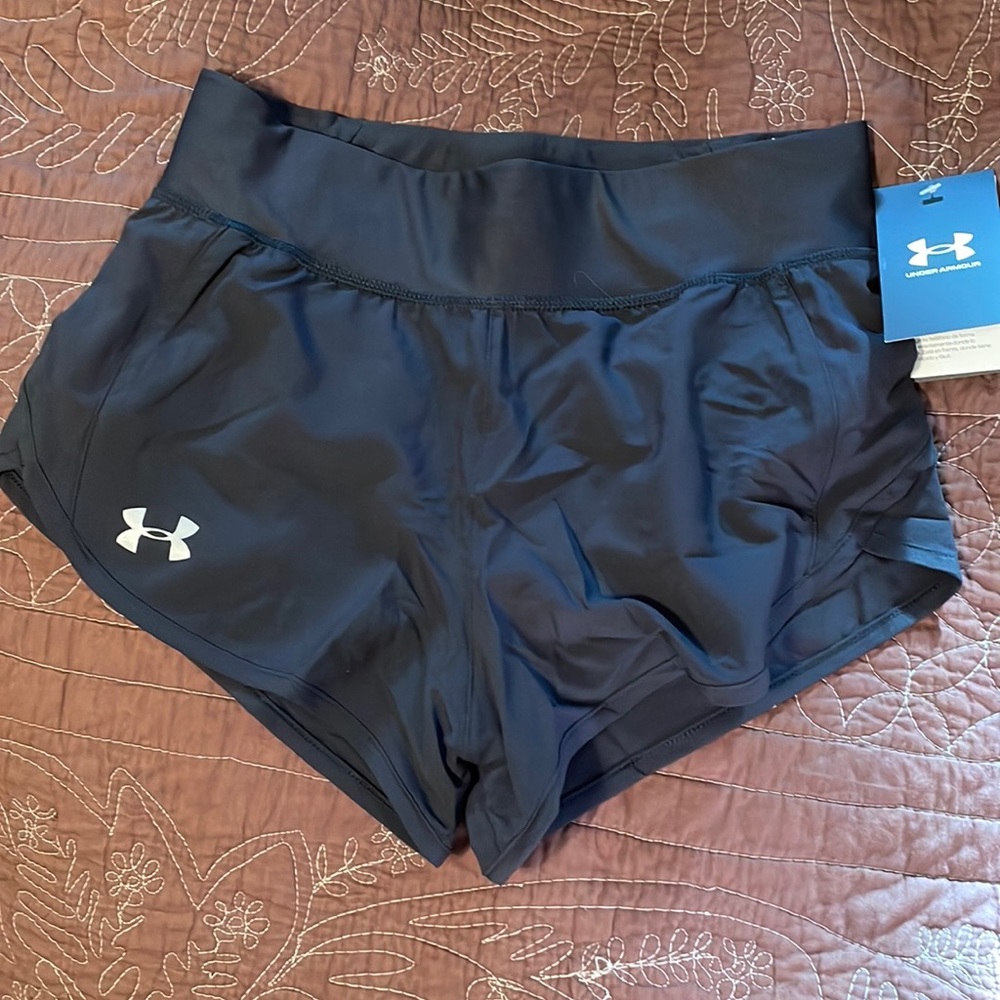 🆕🆕 Under Armour running shorts